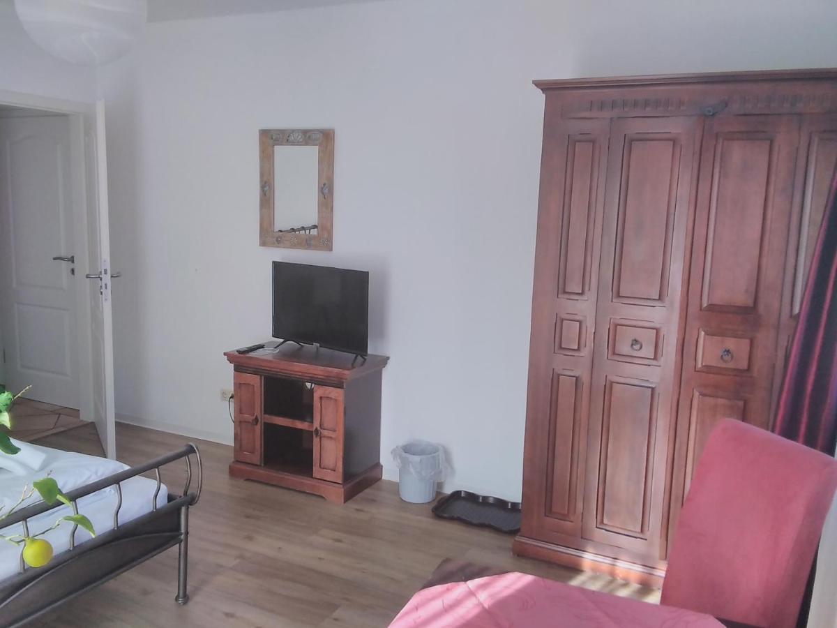 Gaestehaus Helbighof Нойштадт-ан-дер-Вайнштрасе